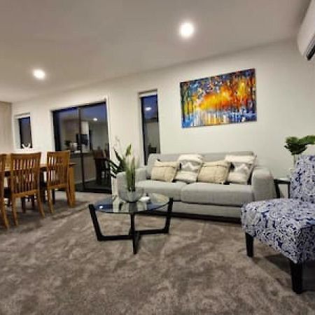 Lovely Brand New Home 26 Christchurch Buitenkant foto